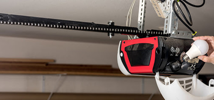 automatic garage door opener repair in East La Mirada