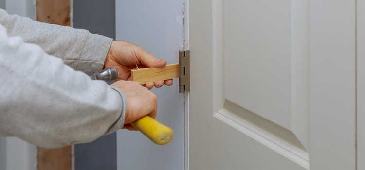 fiberglass entry door repair in East La Mirada